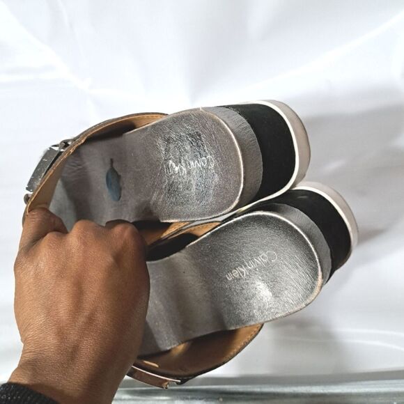 Calvin Klein   - Picture 11 of 11